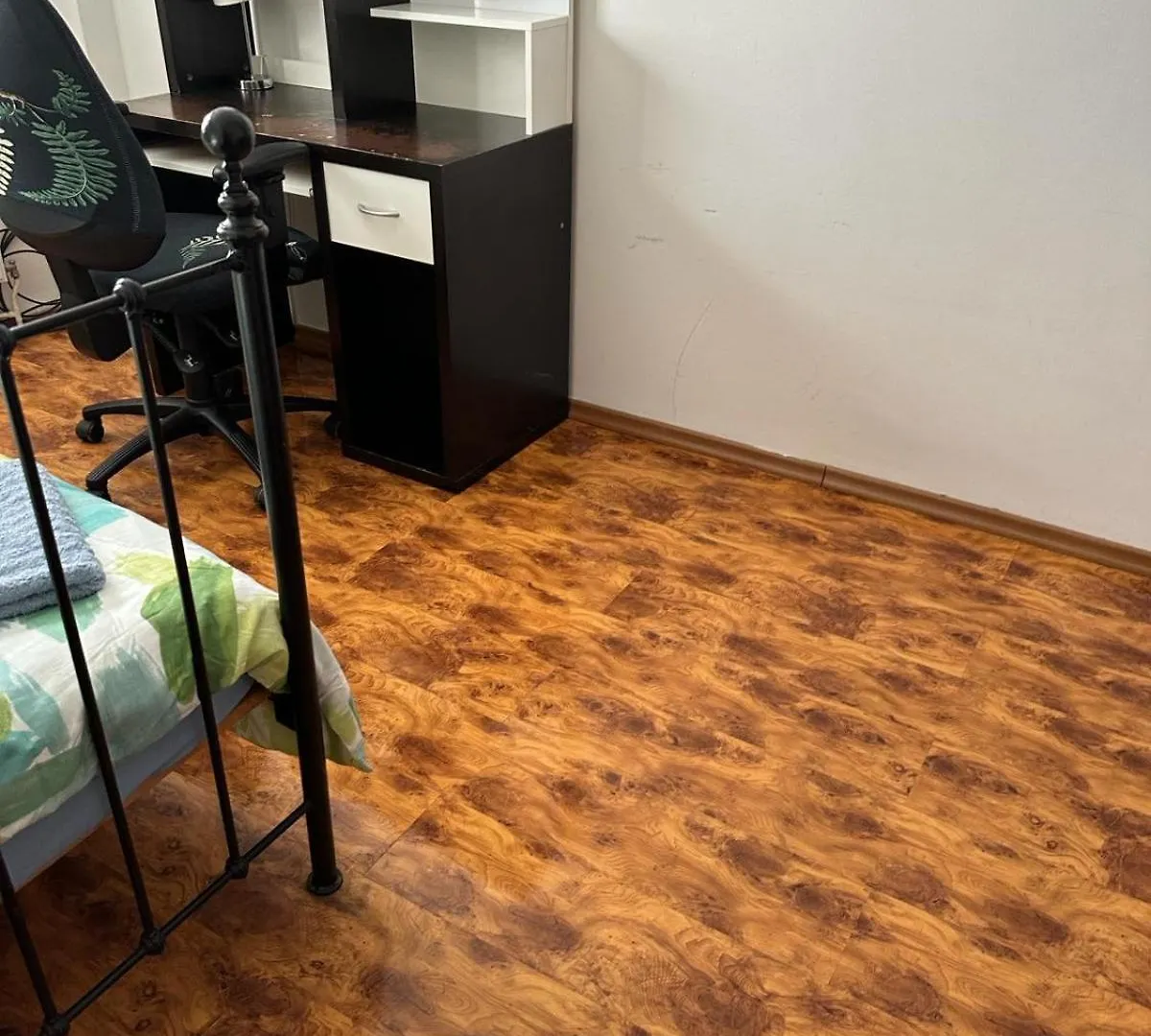 Shared Accommodation Ideal For Professional Or Students In Heart Of London