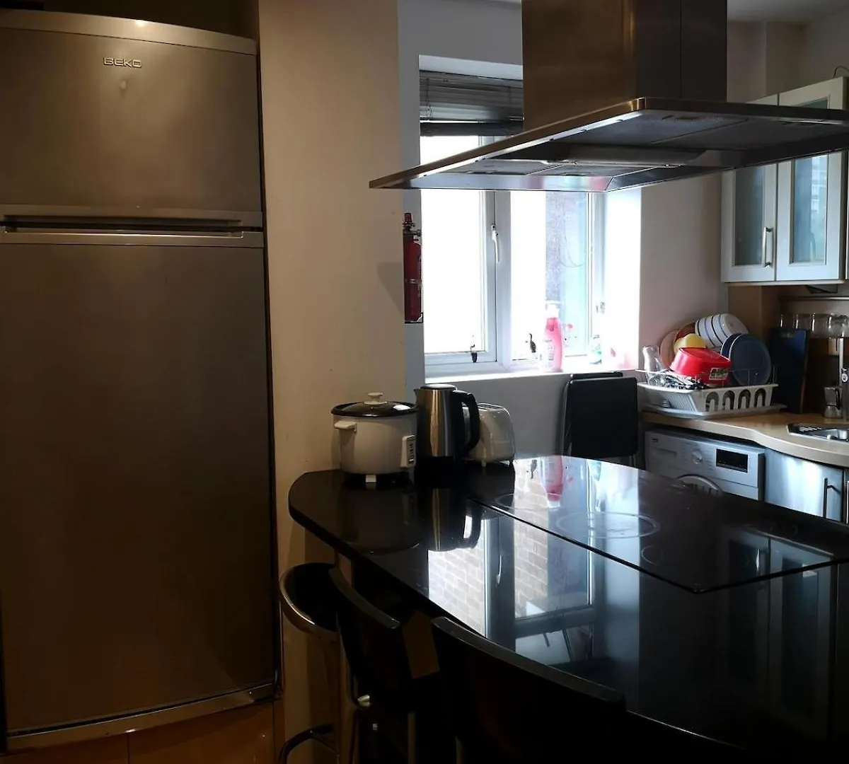 Shared Accommodation Ideal For Professional Or Students In Heart Of London Apartment