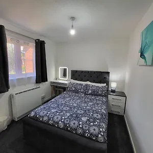 Delight Apartment, Close To Excel, Airport & O2! London